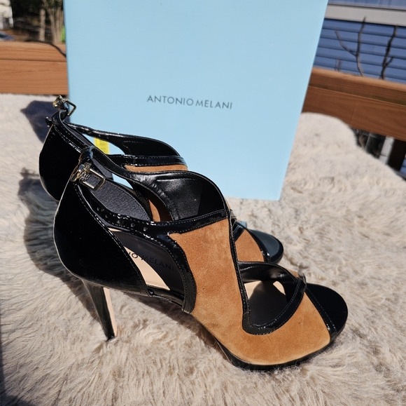 Antonio Melani Cason Soft Carmel /Black strappy sandals - Picture 2 of 5